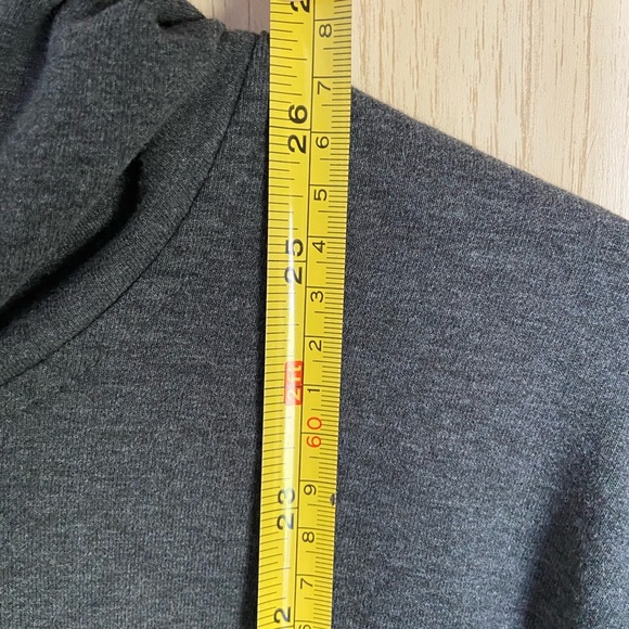 L.L. Bean Vintage Syle Gray Regular Slightly Fitted Hoodie Medium - Picture 8 of 9